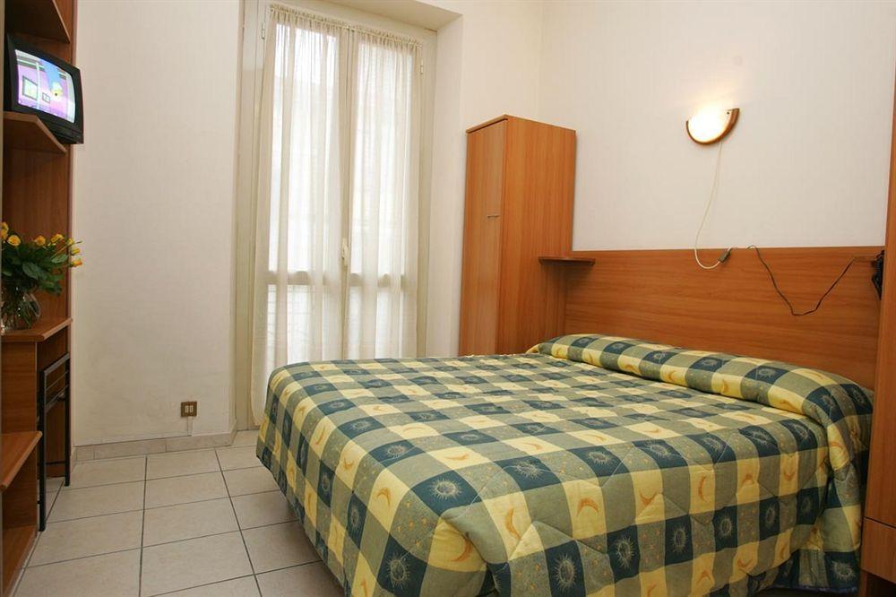 Hotel Eden Турин Экстерьер фото