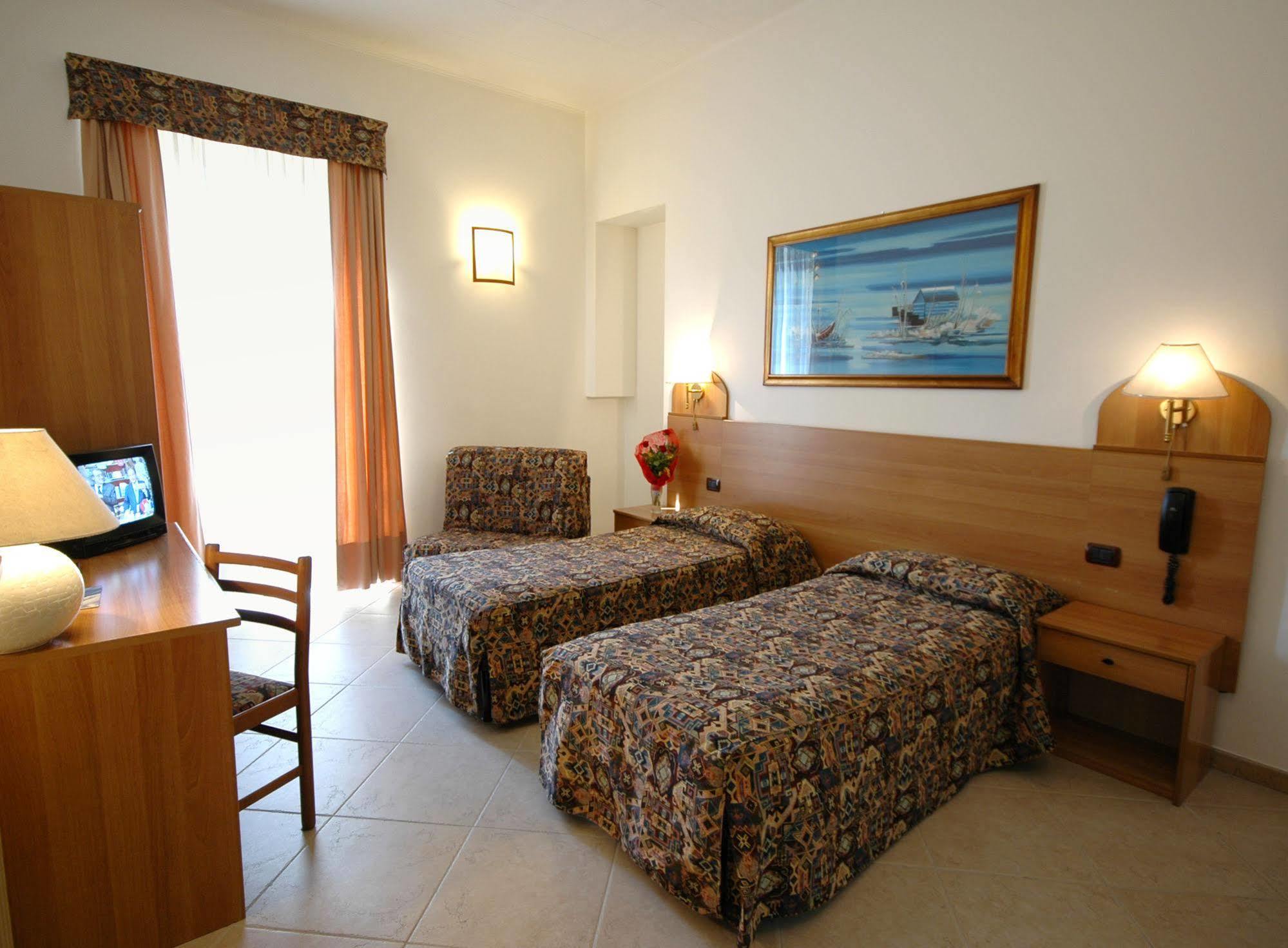 Hotel Eden Турин Экстерьер фото